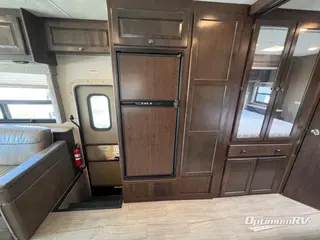 2019 Thor Windsport 27B RV Photo 4