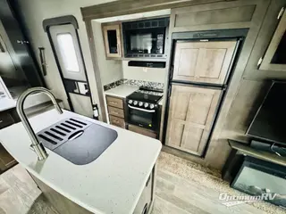 2020 Forest River Rockwood Ultra Lite 2888WS RV Photo 3