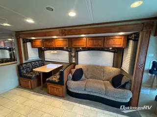 2009 Monaco Cayman 37 PBQ RV Photo 2