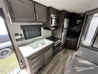 2021 Jayco Jay Flight SLX 8 284BHS RV Photo 2