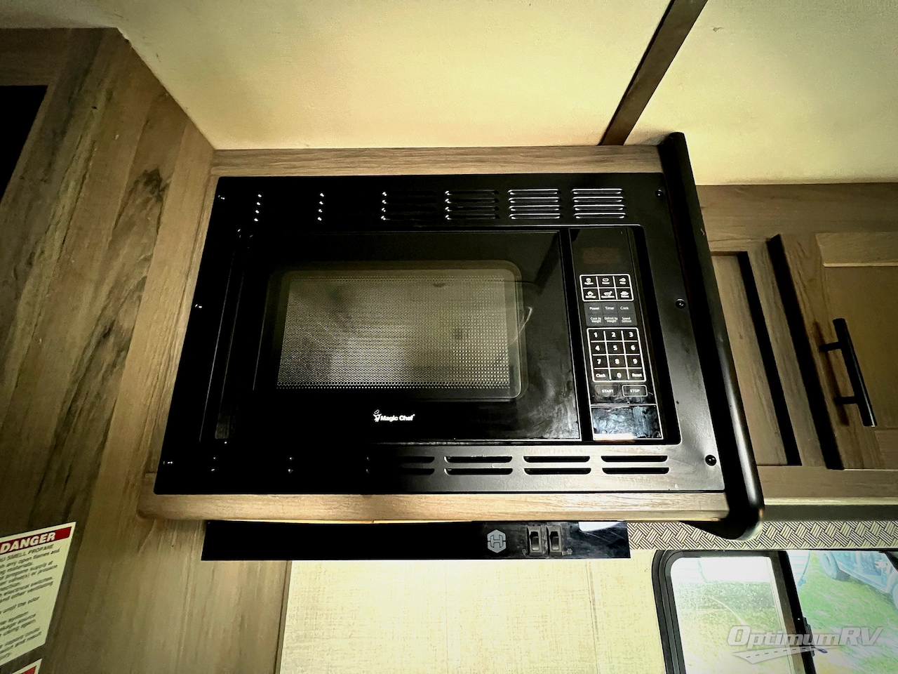 2022 Gulf Stream Kingsport 248BH Photo 9