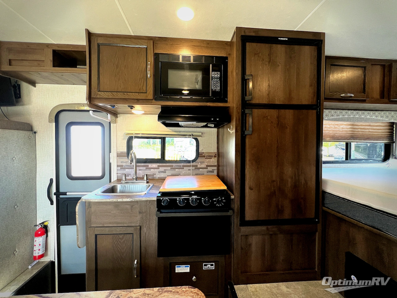 2020 Coachmen Freelander 21QB  Ford 350 Photo 9