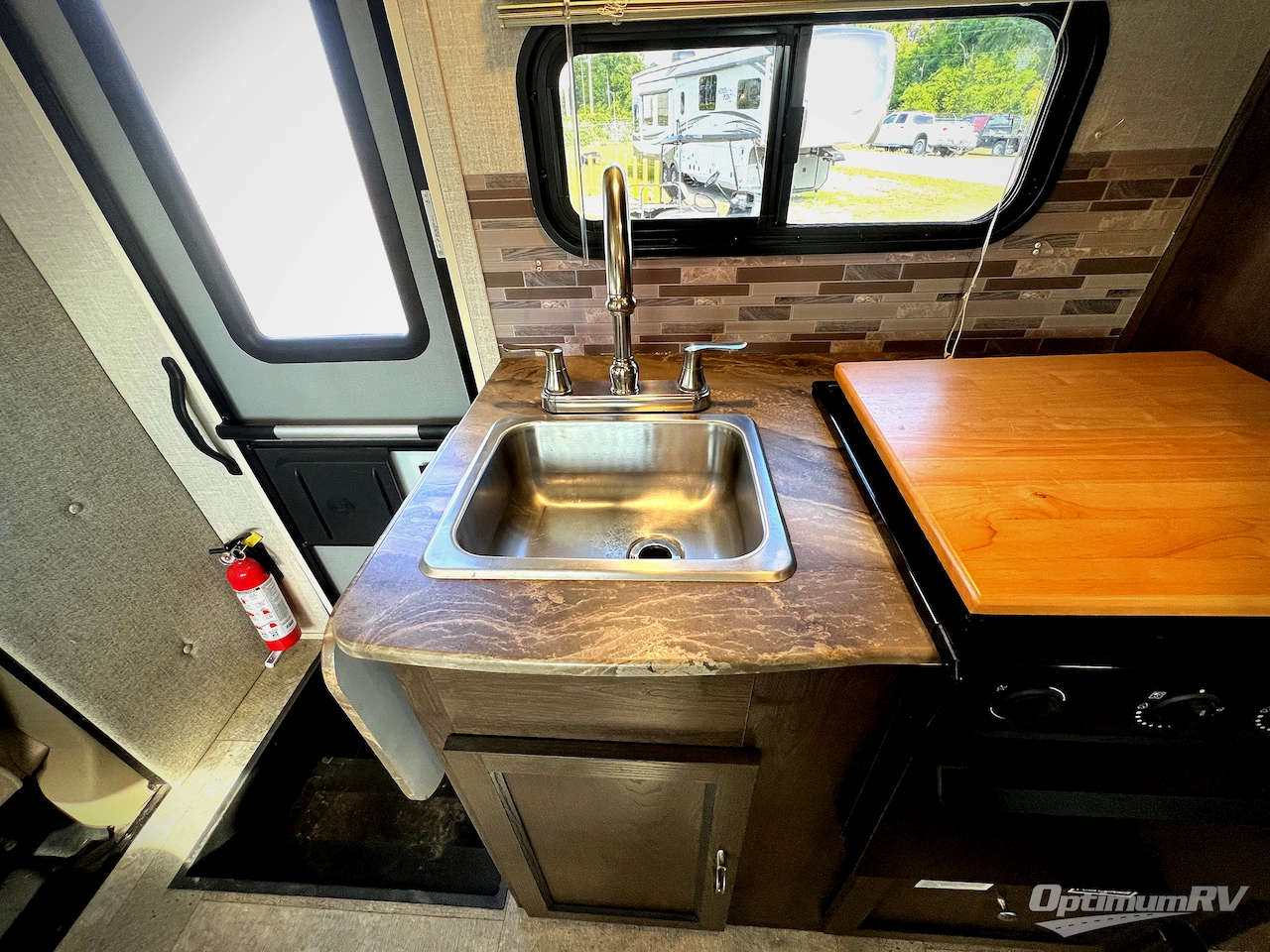 2020 Coachmen Freelander 21QB  Ford 350 Photo 10