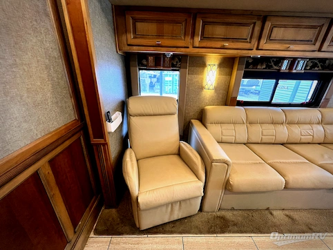 2018 Tiffin Allegro 36 LA RV Photo 2