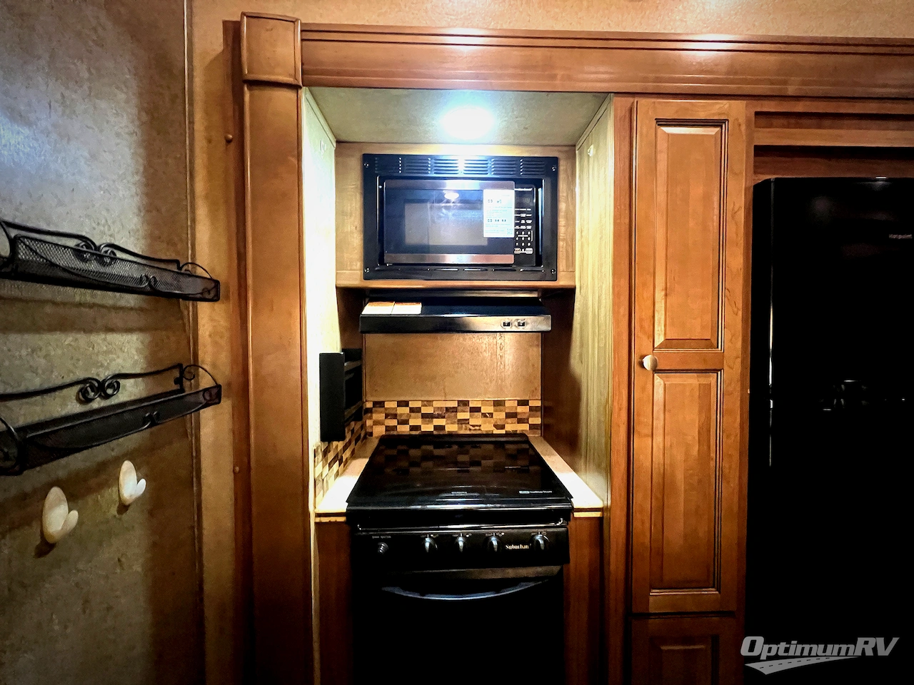 2018 Forest River Rockwood Signature Ultra Lite 8297S Photo 13