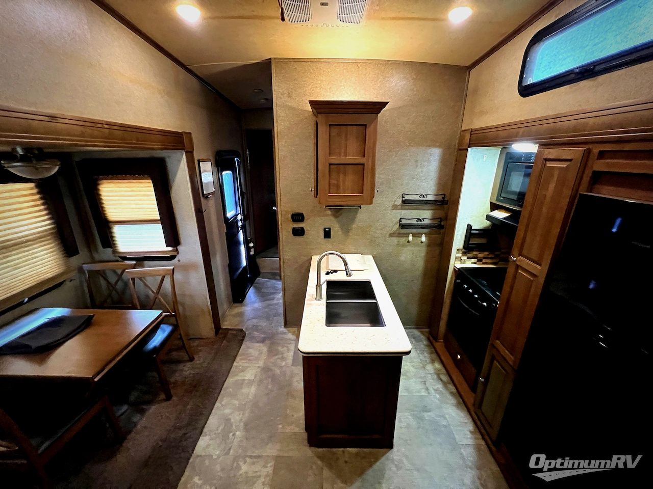 2018 Forest River Rockwood Signature Ultra Lite 8297S Photo 23