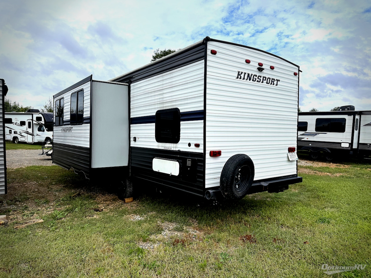 2022 Gulf Stream Kingsport Ultra Lite 279BH Photo 3