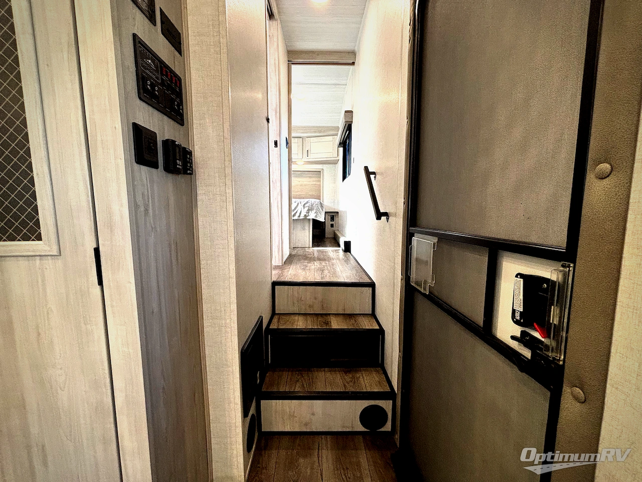 2022 East To West Tandara 286RL-OK Photo 6