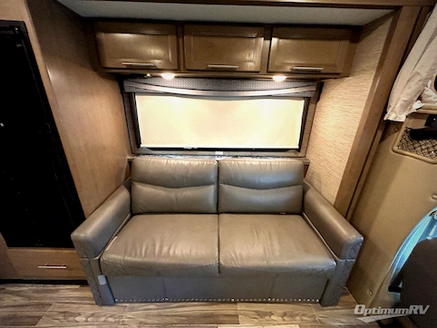 2023 Thor Outlaw 29J RV Photo 3