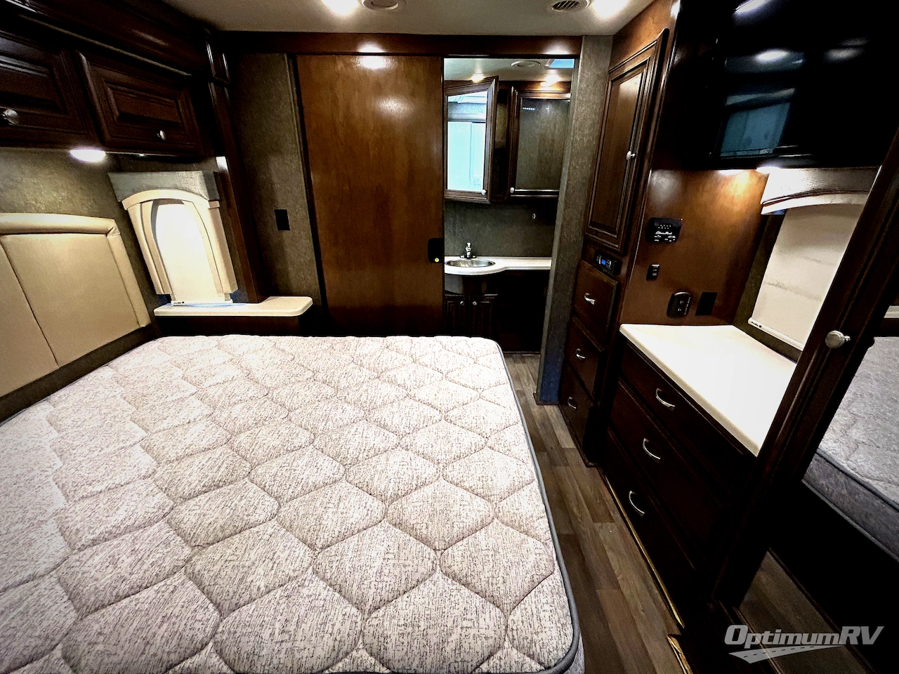 2017 Thor Miramar 34.1 Photo 16