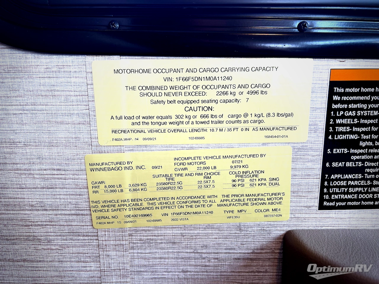 2022 Winnebago Vista 35U Photo 25