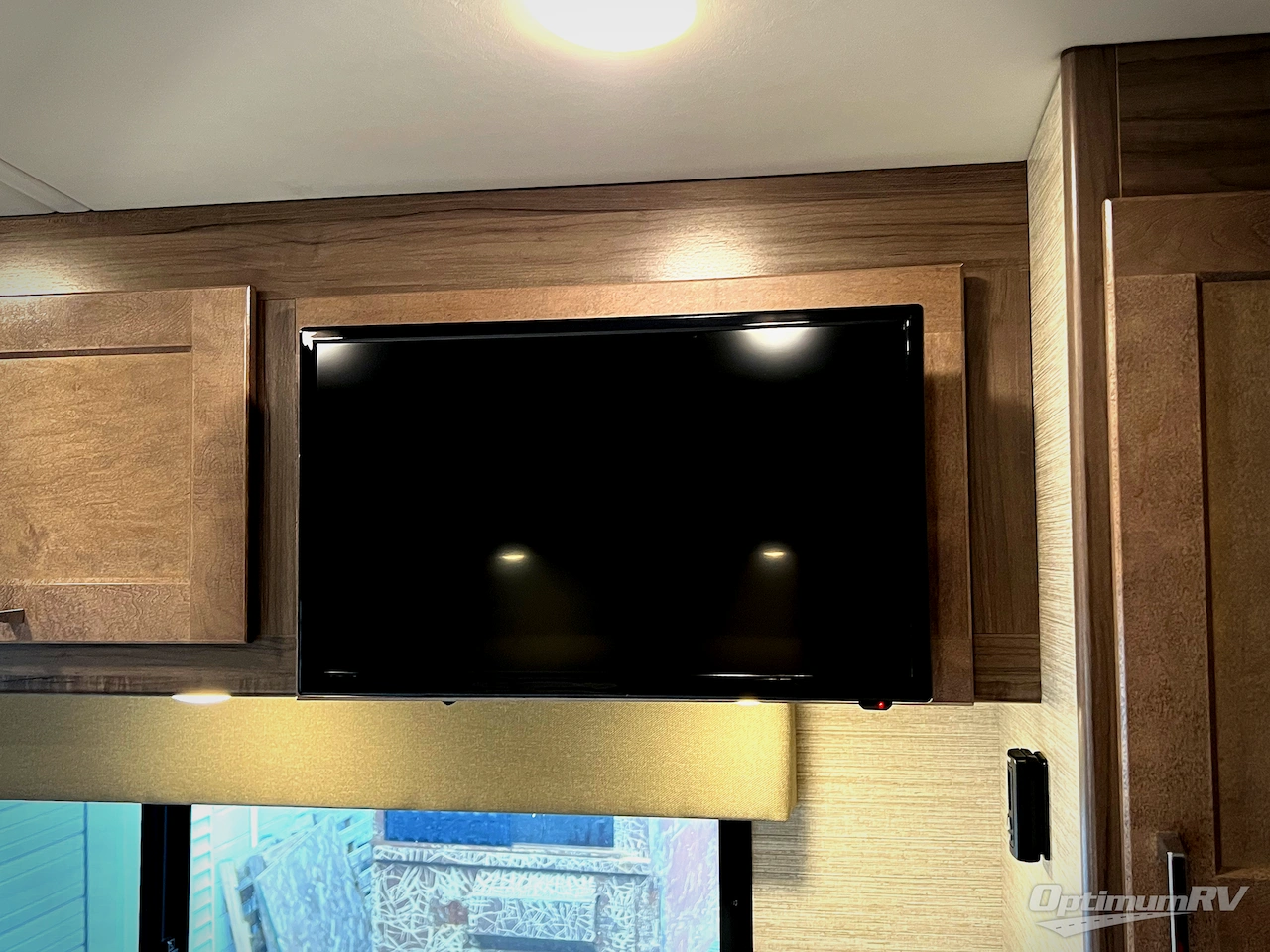 2022 Winnebago Vista 35U Photo 24