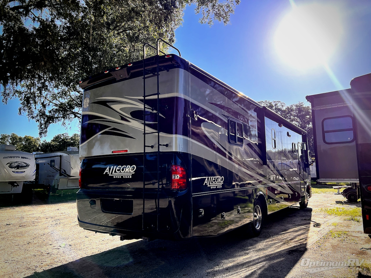 2014 Tiffin Allegro 36 LA Photo 3