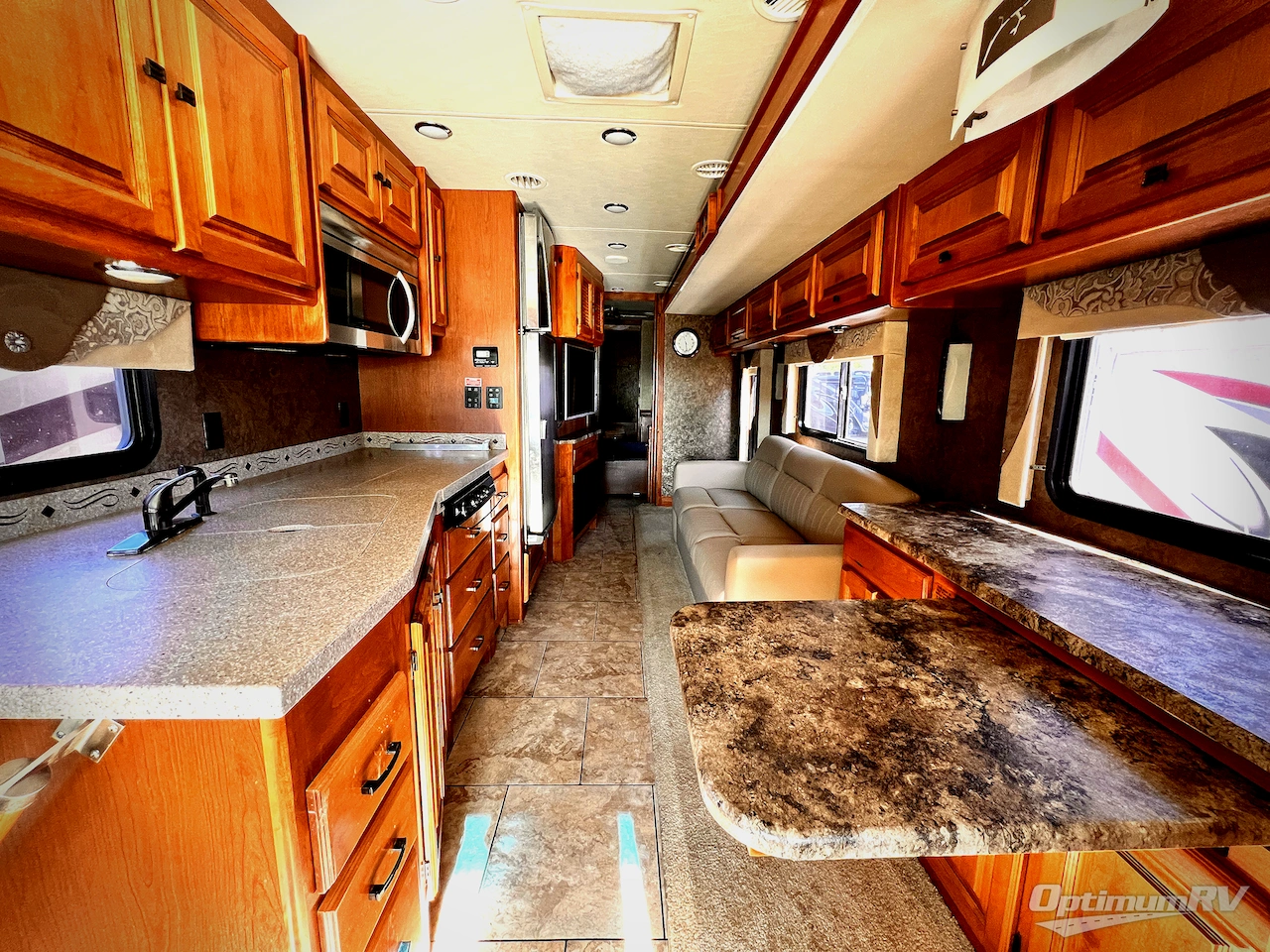 2014 Tiffin Allegro 36 LA Photo 4