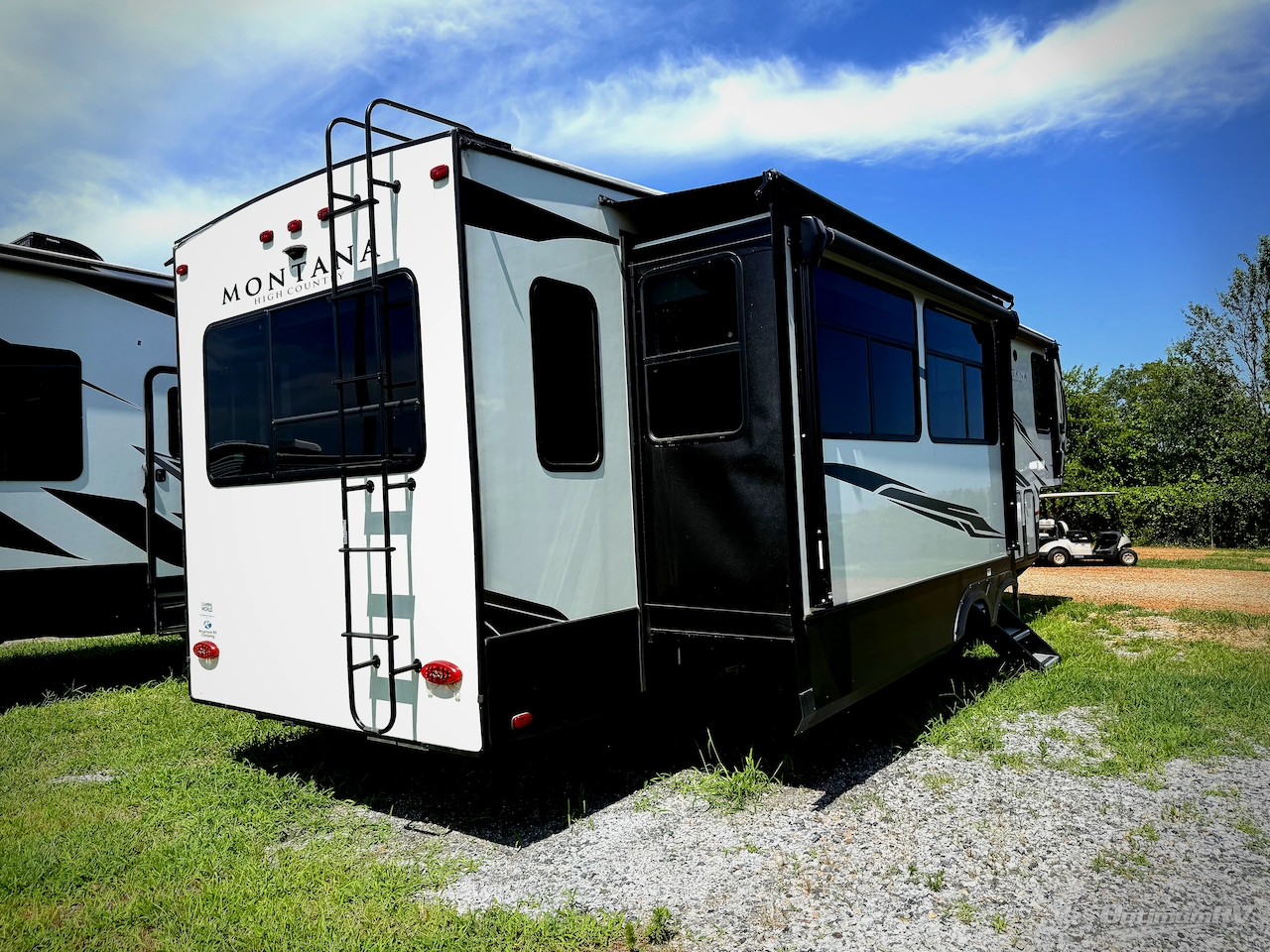 2021 Keystone Montana High Country 331RL Photo 2
