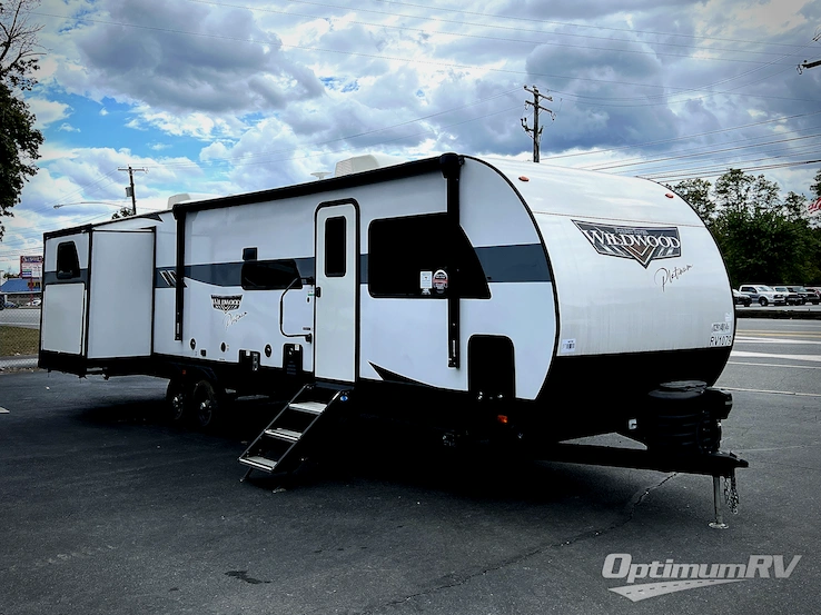 2024 Forest River Wildwood 31KQBTSX RV Photo 1