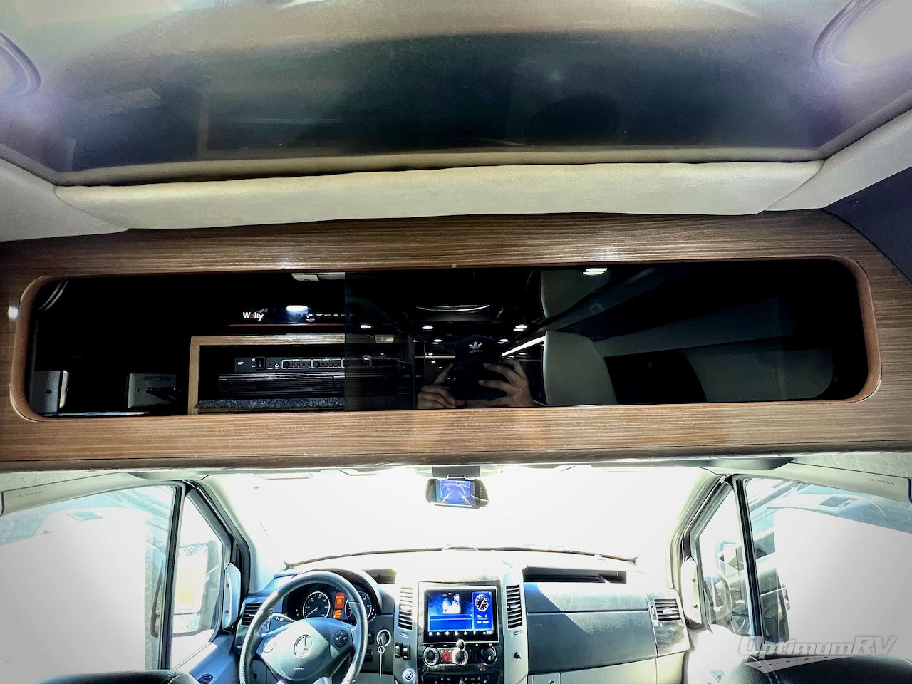 2018 Airstream Interstate Grand Tour EXT Std. Model Photo 9