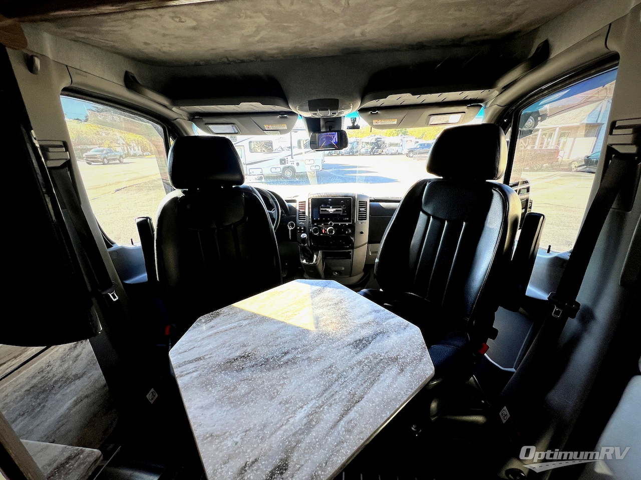 2018 Airstream Interstate Grand Tour EXT Std. Model Photo 10