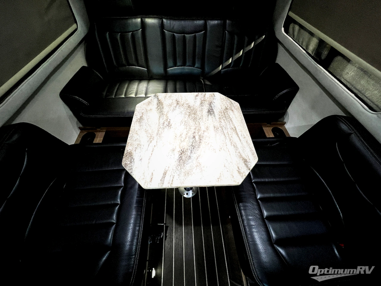 2018 Airstream Interstate Grand Tour EXT Std. Model Photo 23