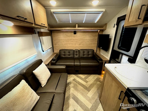 2022 Ember Overland Series 170MBH RV Photo 2