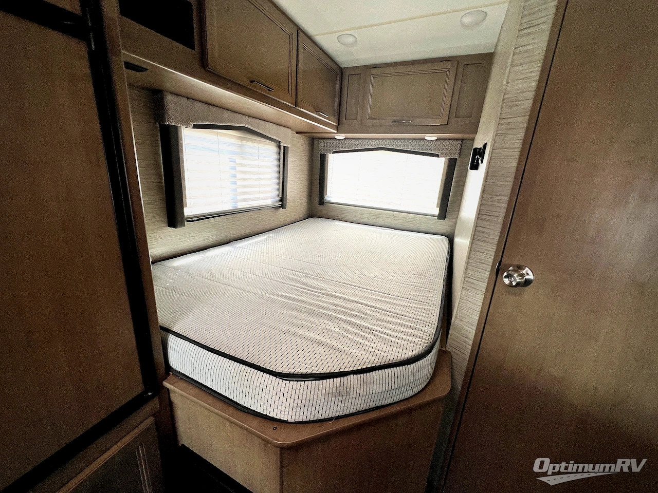 2022 Four Winds Chateau 22E Photo 11