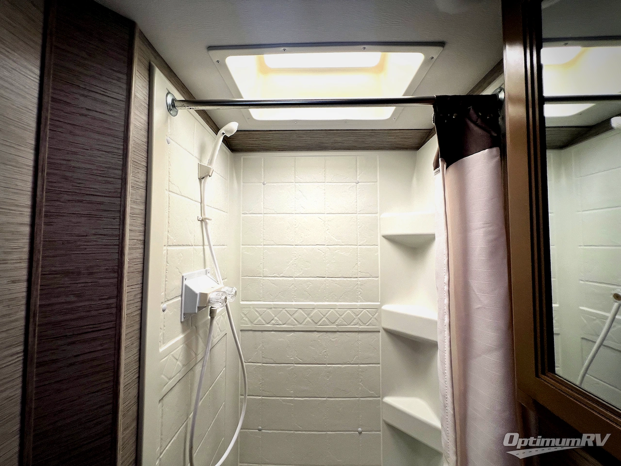 2022 Four Winds Chateau 22E Photo 20