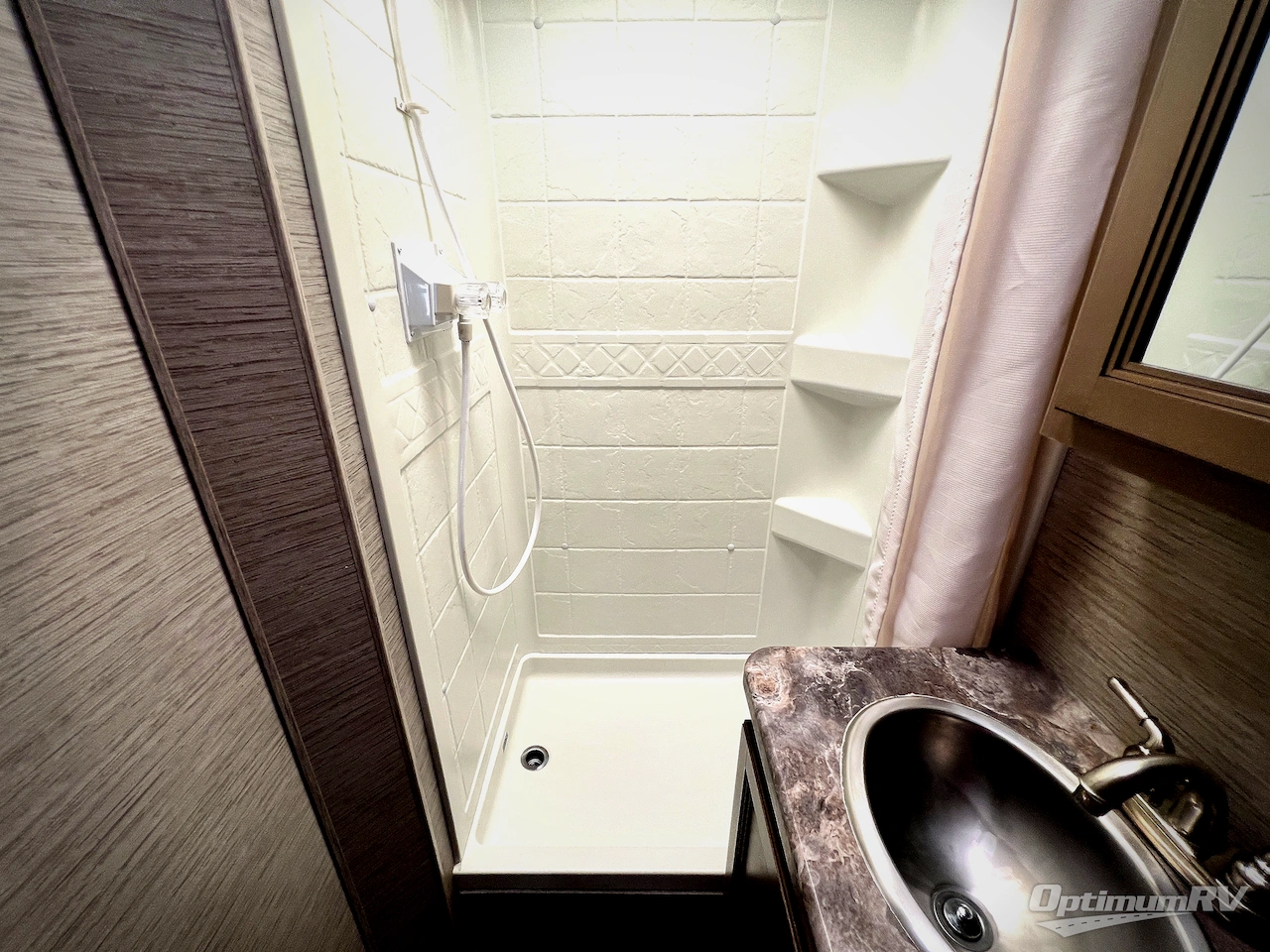 2022 Four Winds Chateau 22E Photo 21