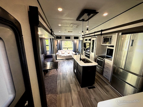 2021 Keystone Sprinter Limited 3190RLS RV Photo 4