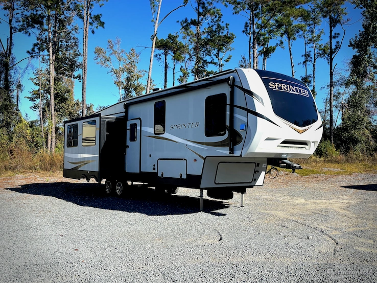 2021 Keystone Sprinter Limited 3190RLS RV Photo 1