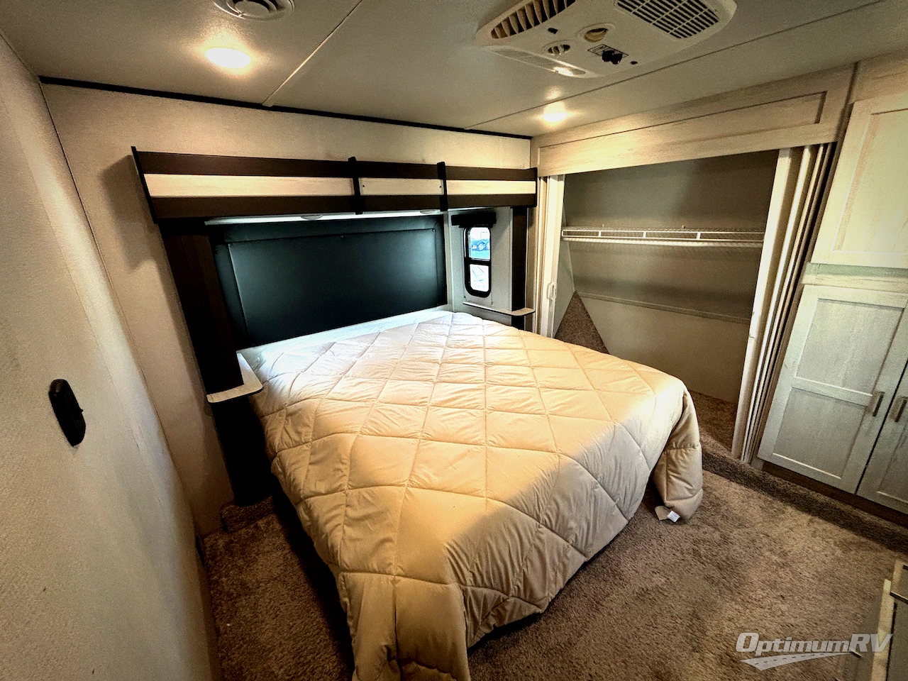 2021 Keystone Sprinter Limited 3190RLS Photo 16