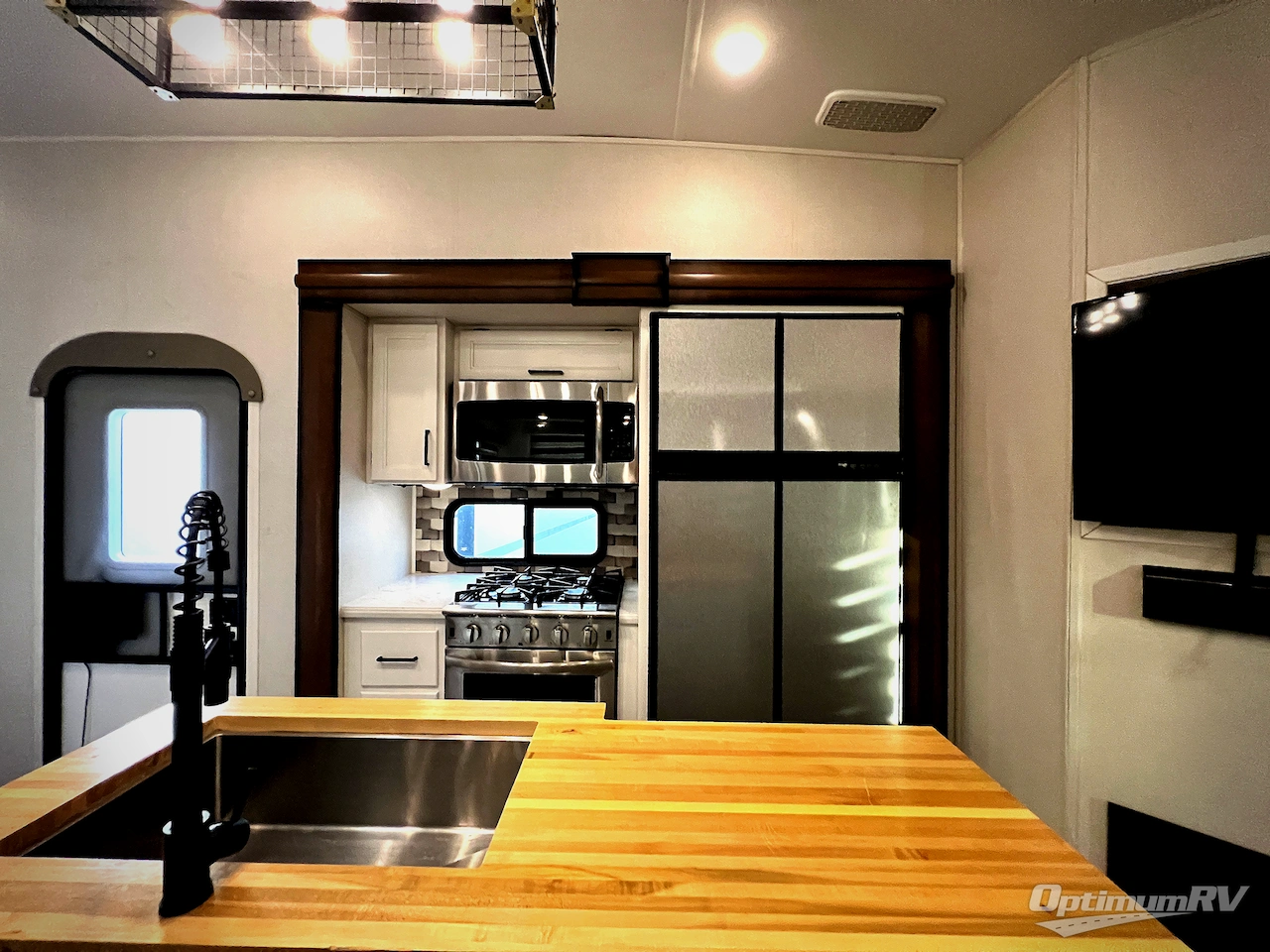 2022 Prime Time Crusader 395BHL Photo 16