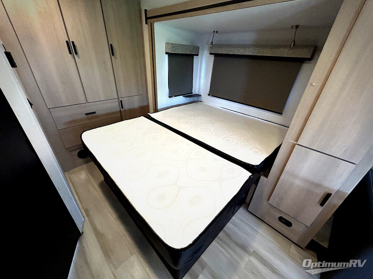 2025 Forest River Sunseeker MBS 2400 Photo 15