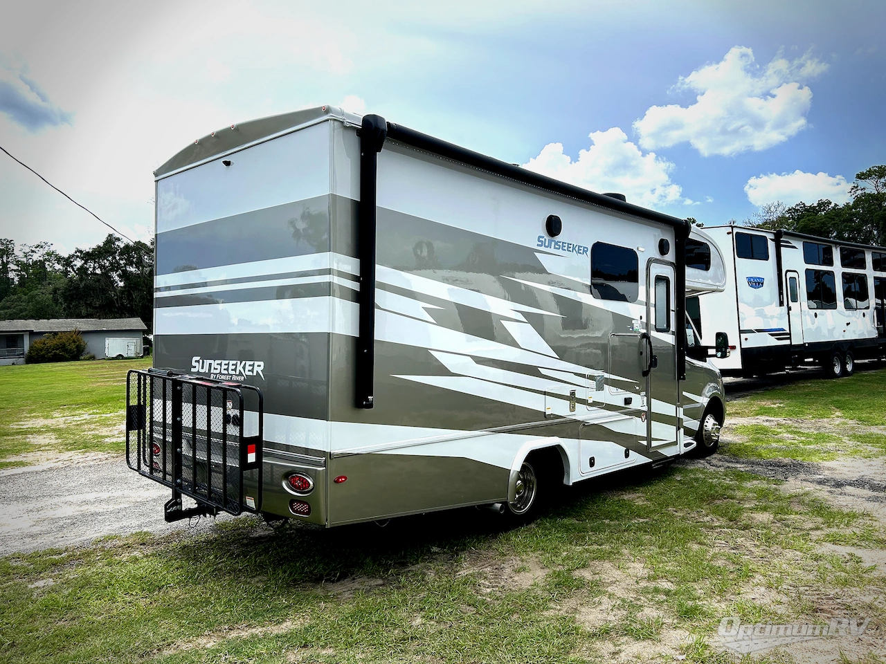 2025 Forest River Sunseeker MBS 2400 Photo 2