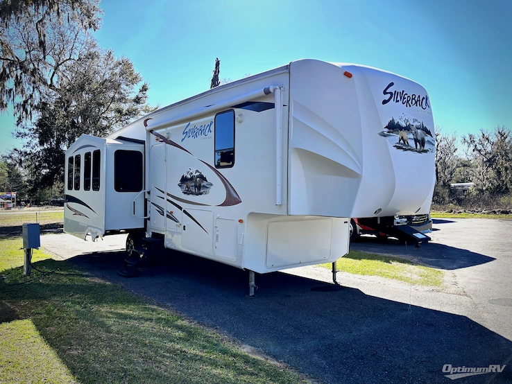 2012 Forest River Cedar Creek Silverback 29RE RV Photo 1