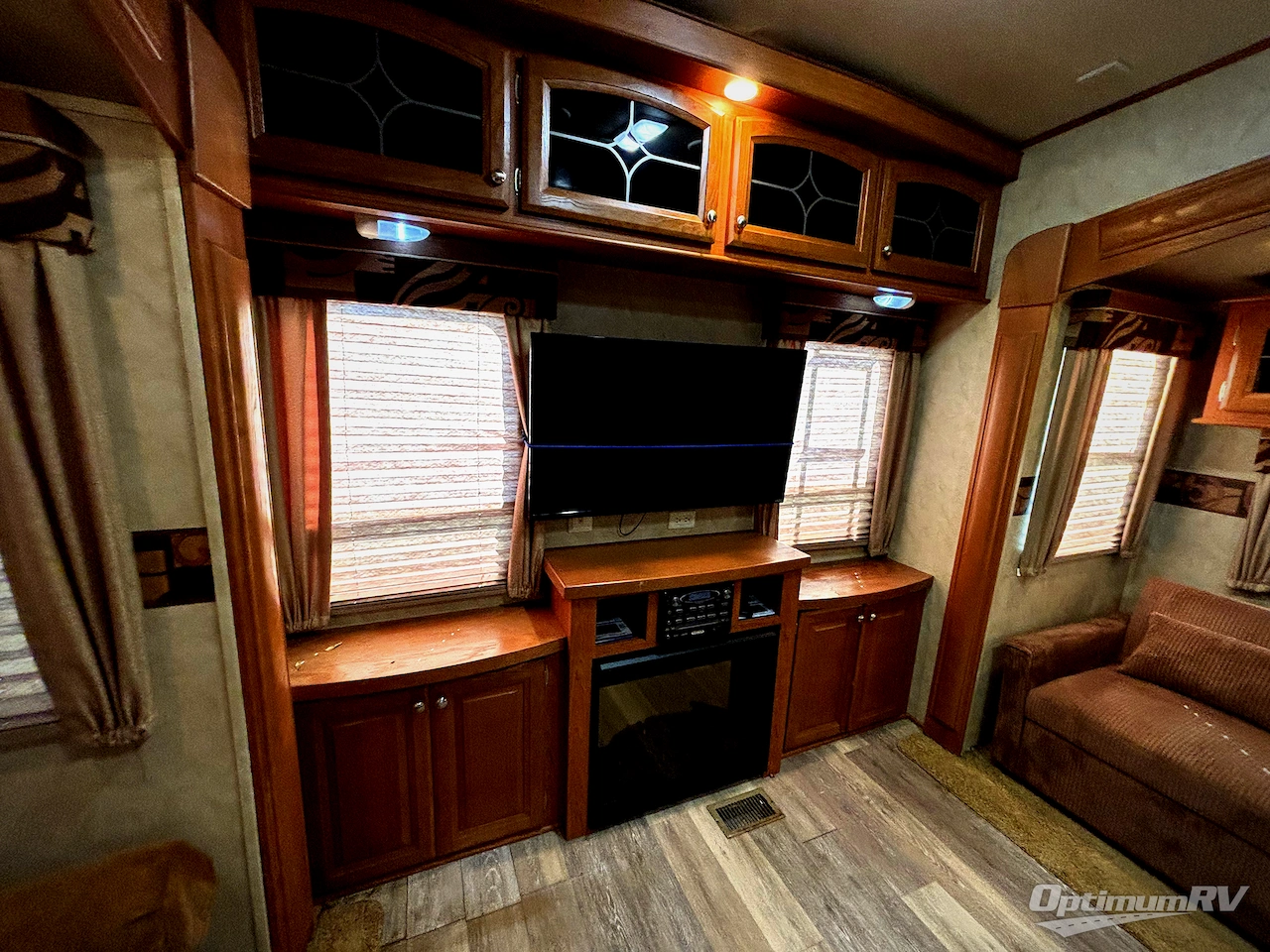 2012 Forest River Cedar Creek Silverback 29RE Photo 19