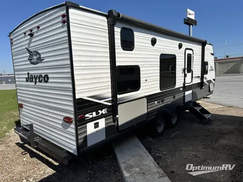 2022 Jayco Jay Flight SLX 8 264BH RV Photo 2
