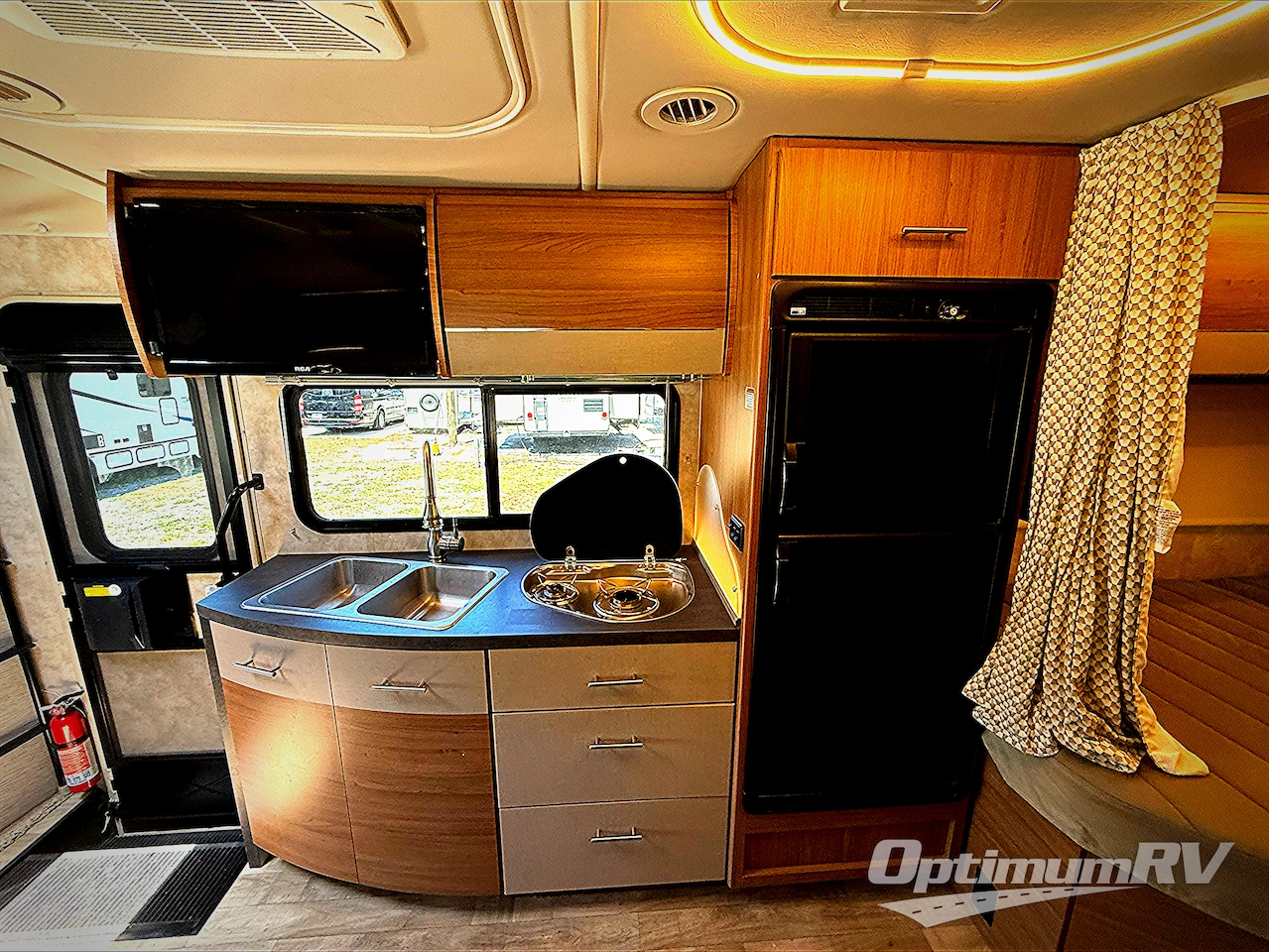 2018 Winnebago View 24J Photo 8
