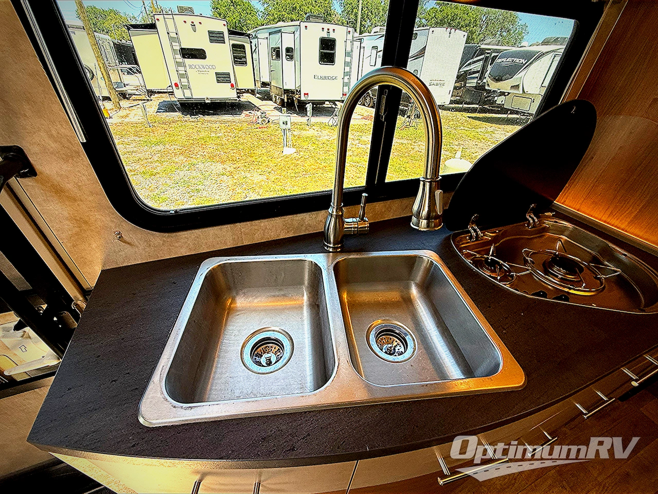 2018 Winnebago View 24J Photo 9