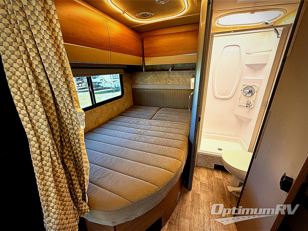 2018 Winnebago View 24J Photo 13