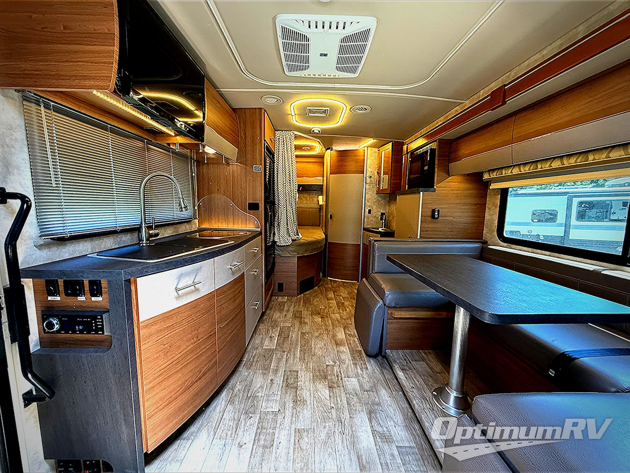 2018 Winnebago View 24J Photo 4