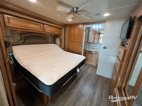 2014 Winnebago Adventurer 37F RV Photo 3