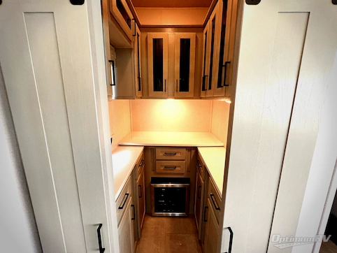 2022 Palomino Columbus C-Series 382FBC RV Photo 3