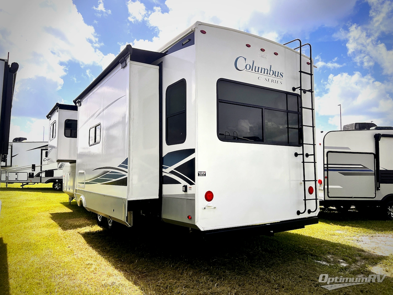 2022 Palomino Columbus C-Series 382FBC Photo 2