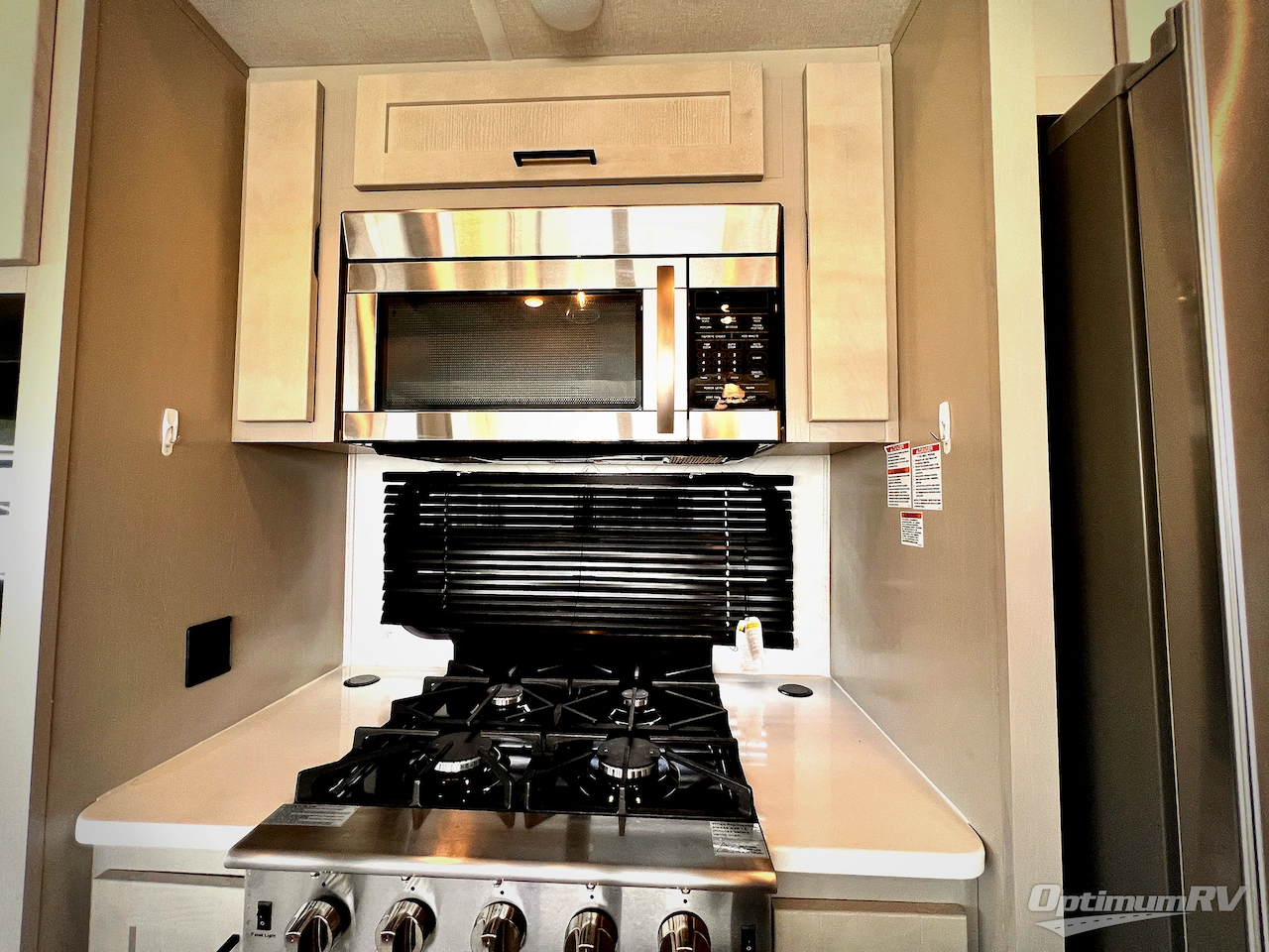 2022 Palomino Columbus C-Series 382FBC Photo 14