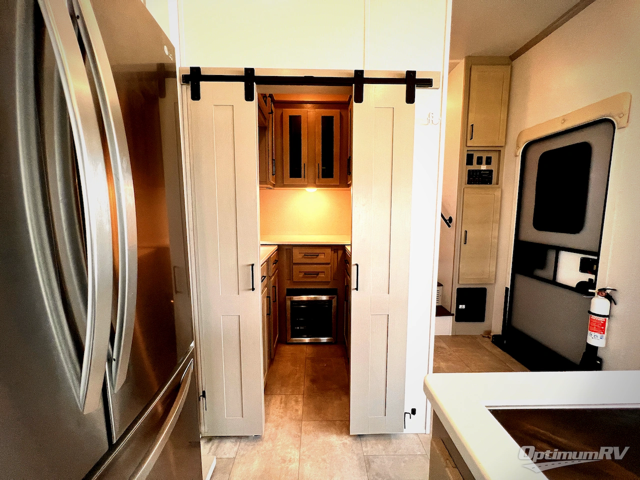 2022 Palomino Columbus C-Series 382FBC Photo 16