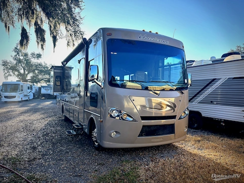 Used 2014 Thor Hurricane 34E Featured Photo