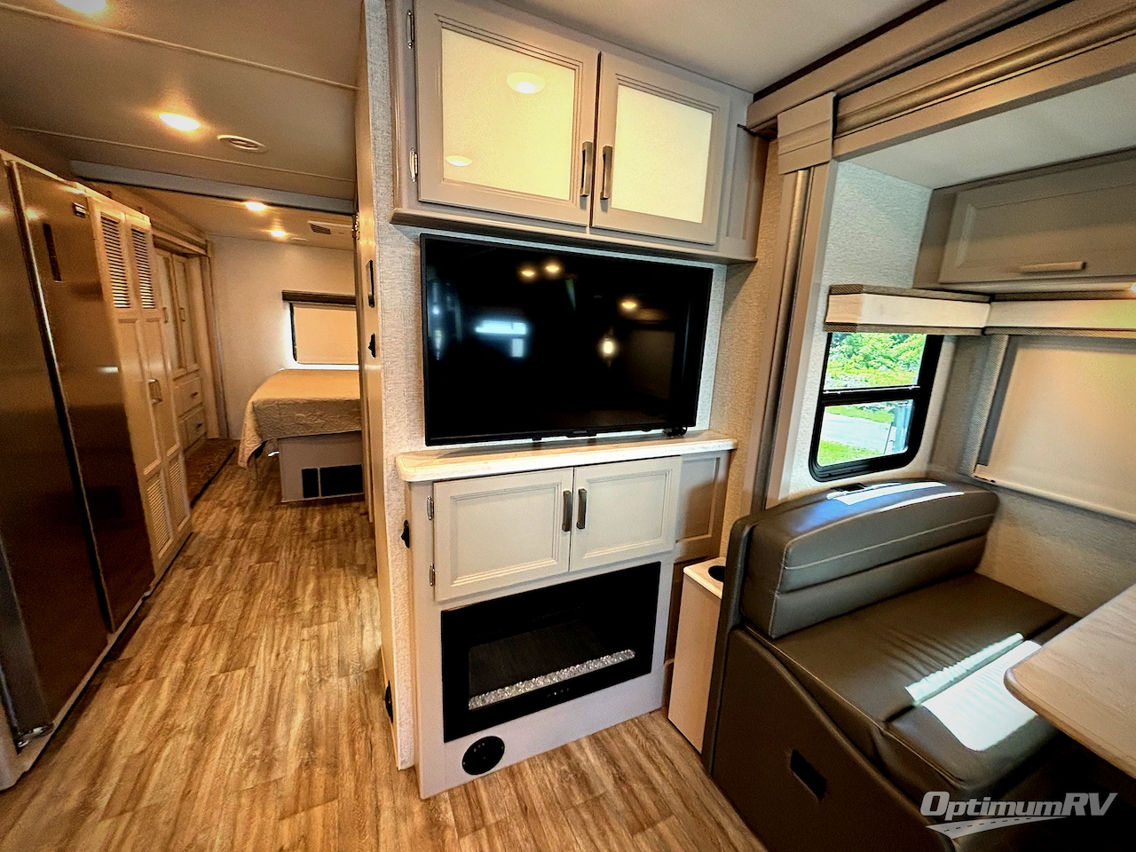 2023 Thor Luminate CC35 Photo 12