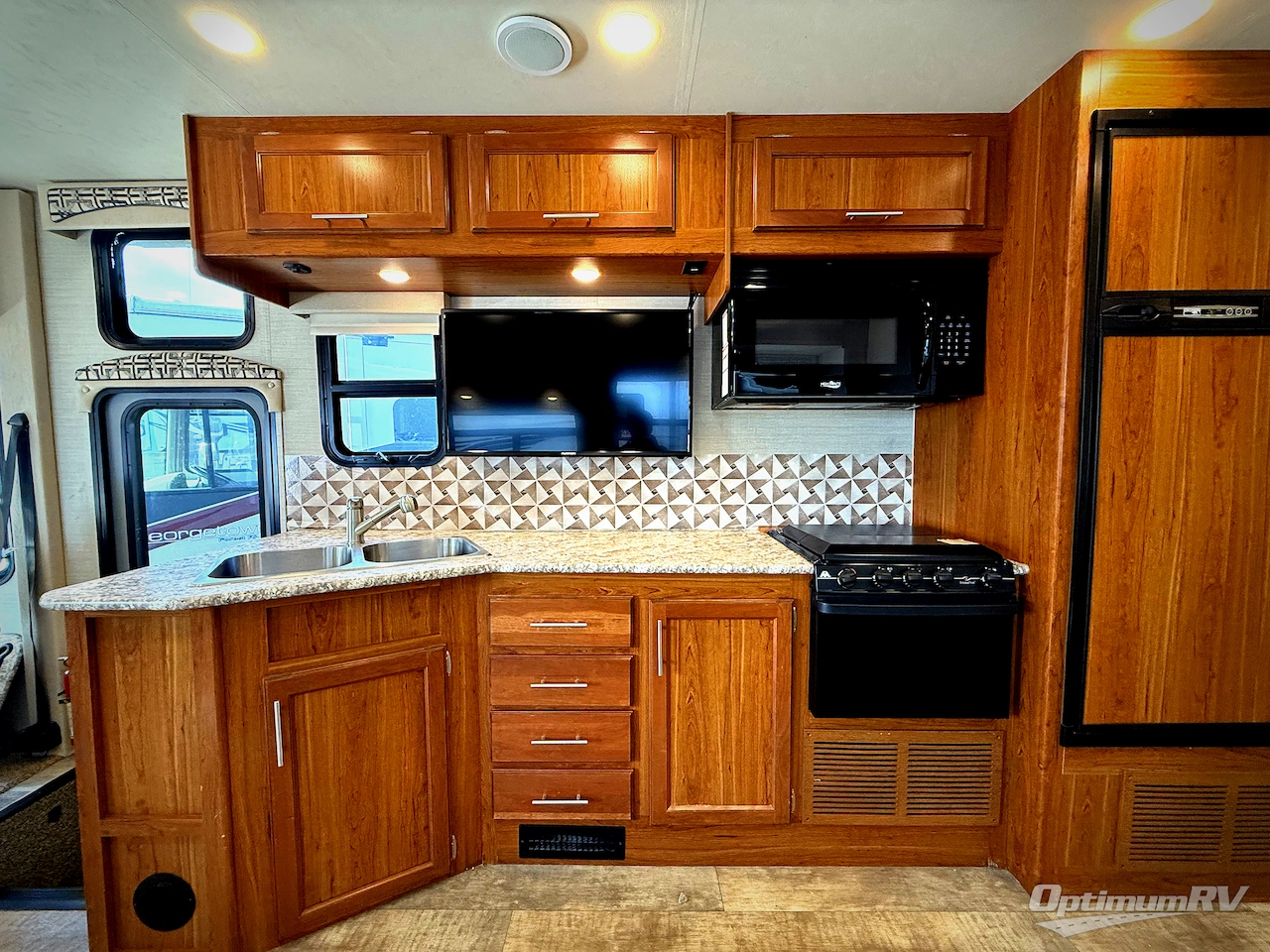 2017 Jayco Alante 31V Photo 8