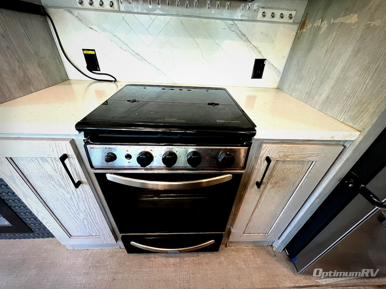 2022 Keystone Montana High Country 295RL Photo 7