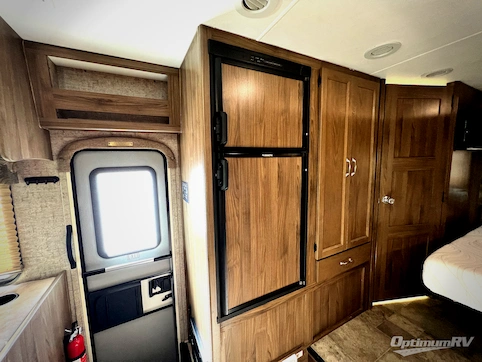 2018 Coachmen Freelander 26RS Ford 350 RV Photo 3